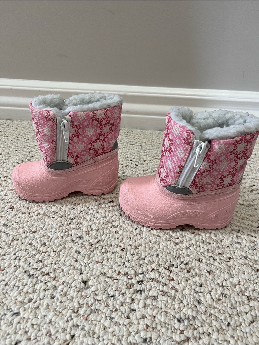 ✨2/$20✨ Toddler Pink Winter Boots